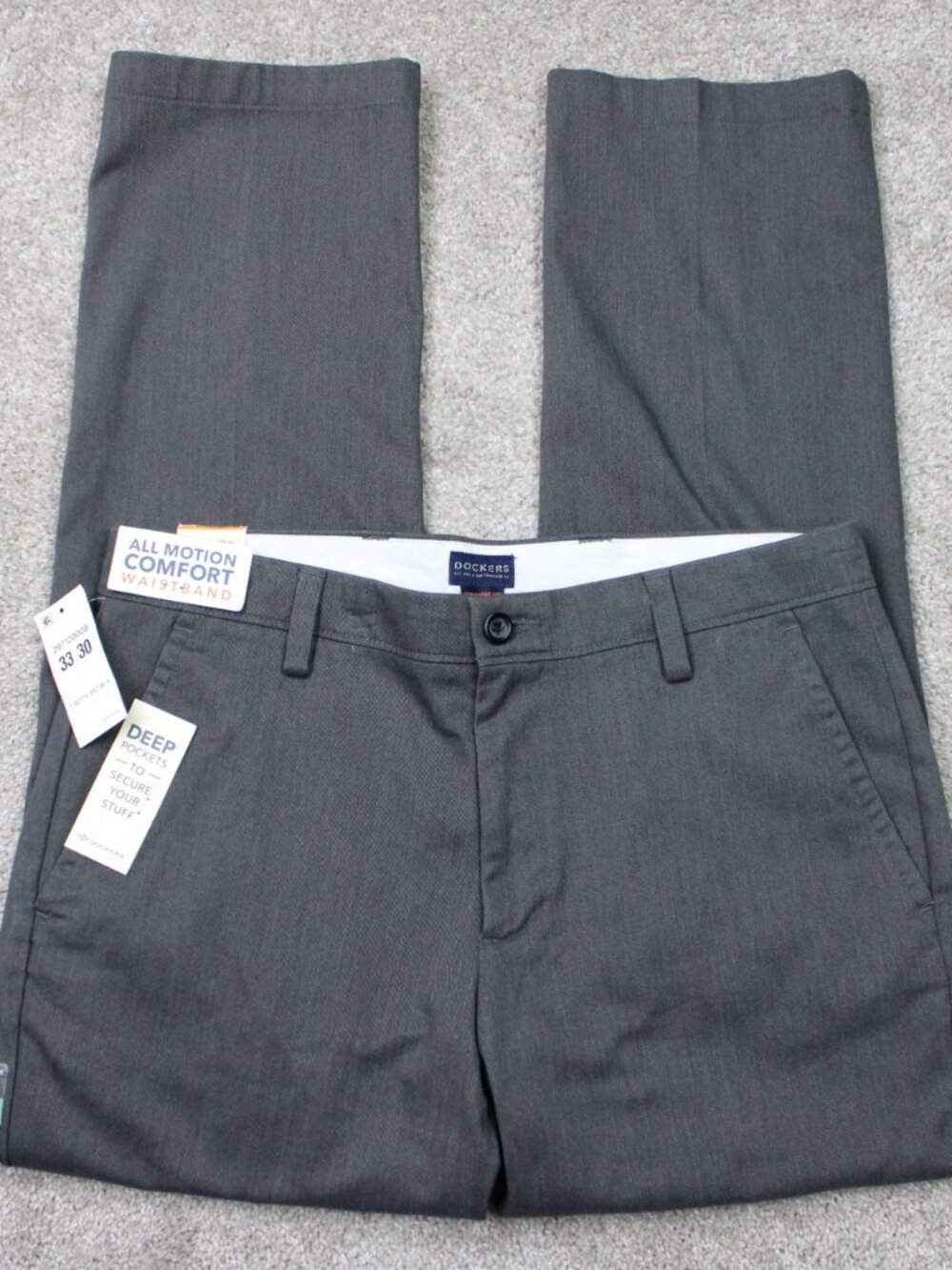 Dockers Pants NWT Mens 33x30 Gray Easy Khaki Straight Fit Stretch Flat Front